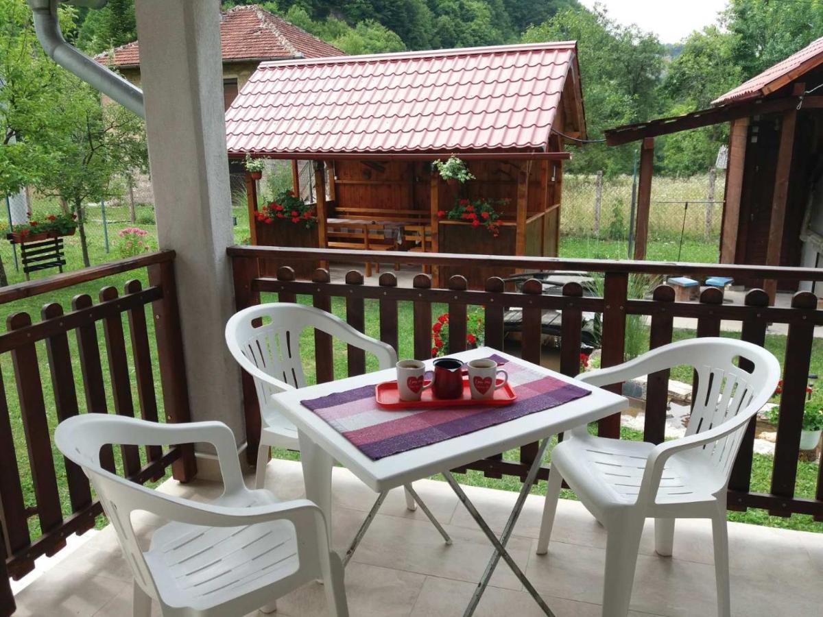 Villa Domacinstvo Ubovic Sipovo Esterno foto