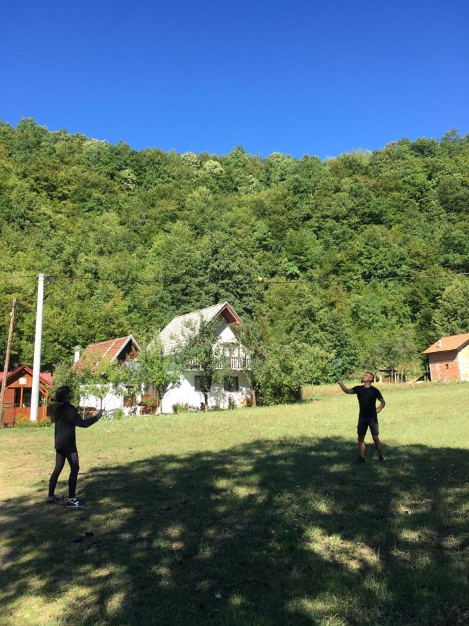 Villa Domacinstvo Ubovic Sipovo Esterno foto