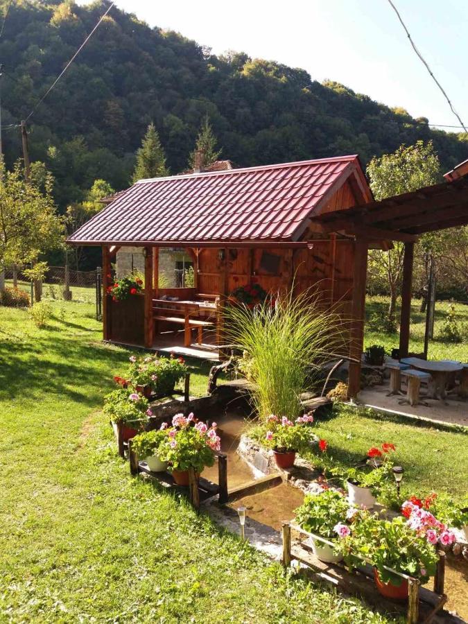 Villa Domacinstvo Ubovic Sipovo Esterno foto
