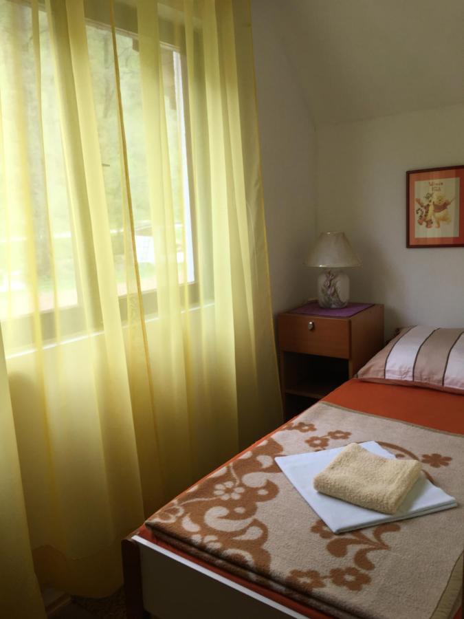 Villa Domacinstvo Ubovic Sipovo Esterno foto